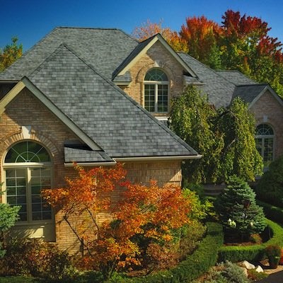 https://bobvila.com/articles/choosing-the-best-roofing-material-for-your-home/?#.WPULR4grLIU