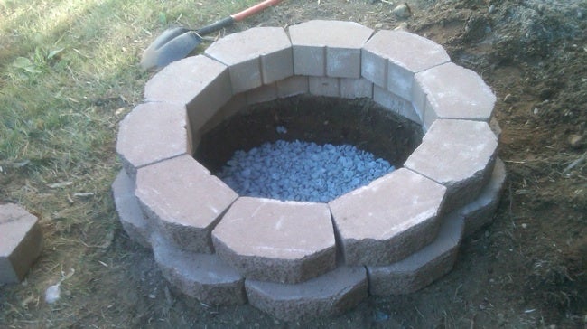 Build a Fire Pit in Your Backyard