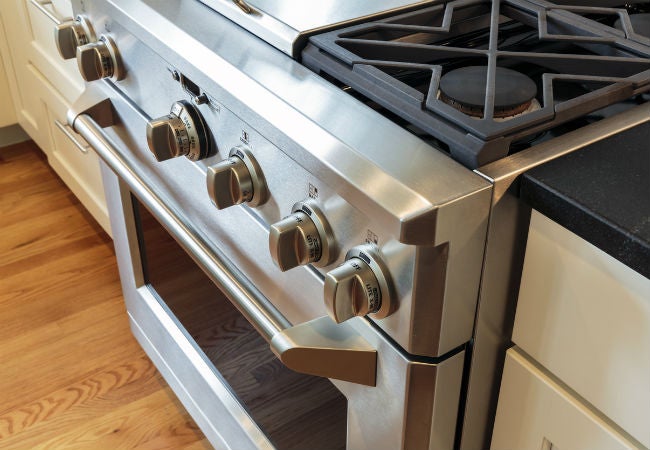 自动清洁烤箱101:如果和何时使用清洁功能