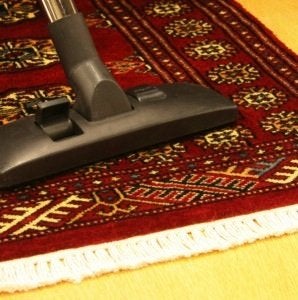 How to Clean a Rug - Vacuum