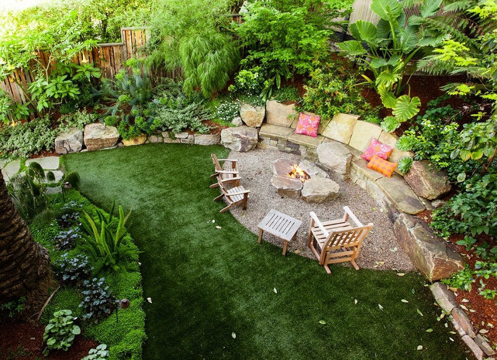 Small Backyard Ideas - 9 Ideas to Make Yours Feel Grand ...