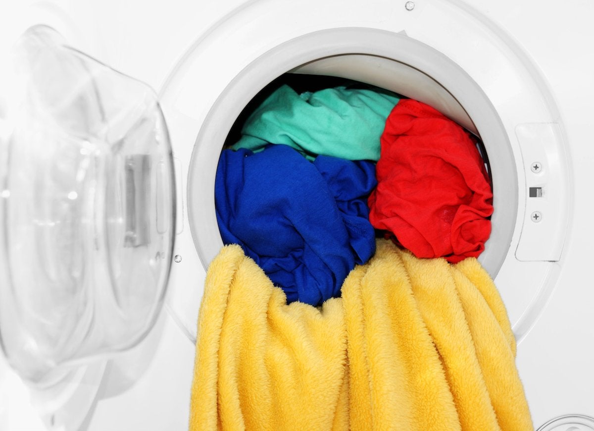 How To Do Laundry Properly: 12 Mistakes You're Probably ...