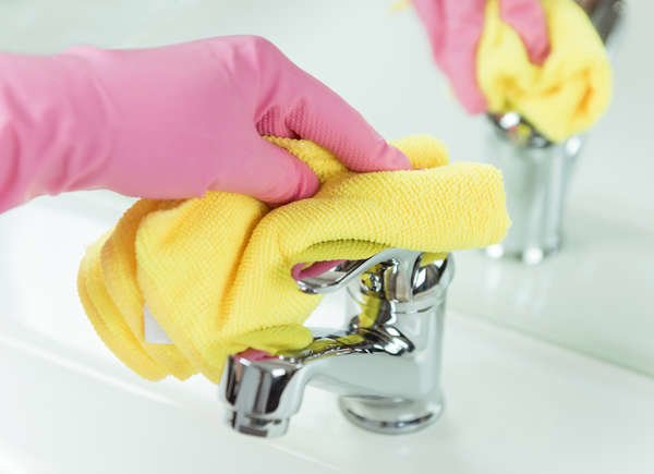 how to get rid of hard water stains
